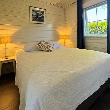 D'Oude Herbergh, Vakantiehuizen Aan Het Water Terherne Exterior foto